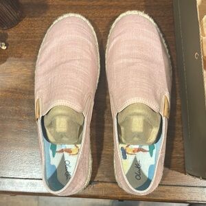 OluKai sz9 Shoes in Rose Sea Salt